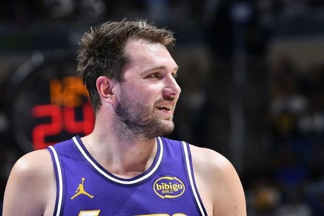 东契奇技术犯规遭撤销 避免禁赛与巨额罚款