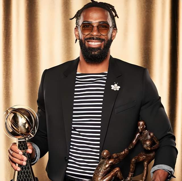 亚历山大三连入围体育道德风尚奖引争议