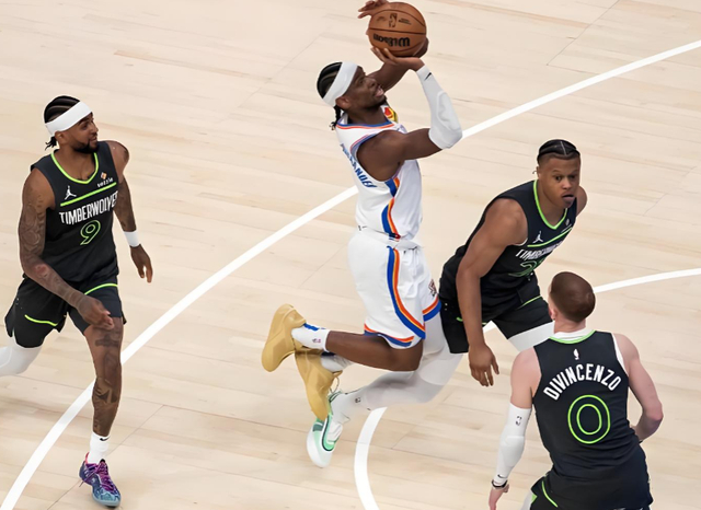 亚历山大三连入围体育道德风尚奖引争议