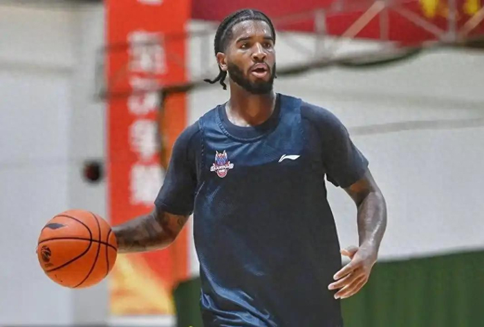 五连败主场惨败16分 球队季后赛边缘危机