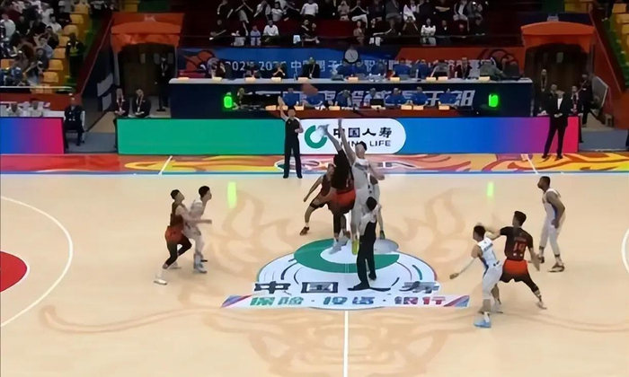 五连败主场惨败16分 球队季后赛边缘危机