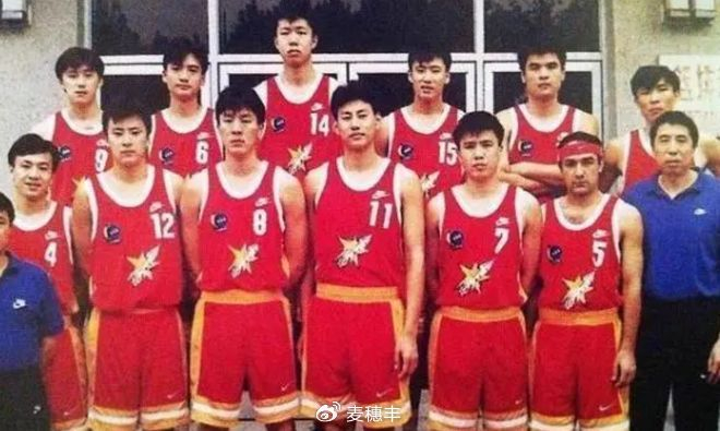 李楠结束3年禁赛复出担任北京男篮顾问